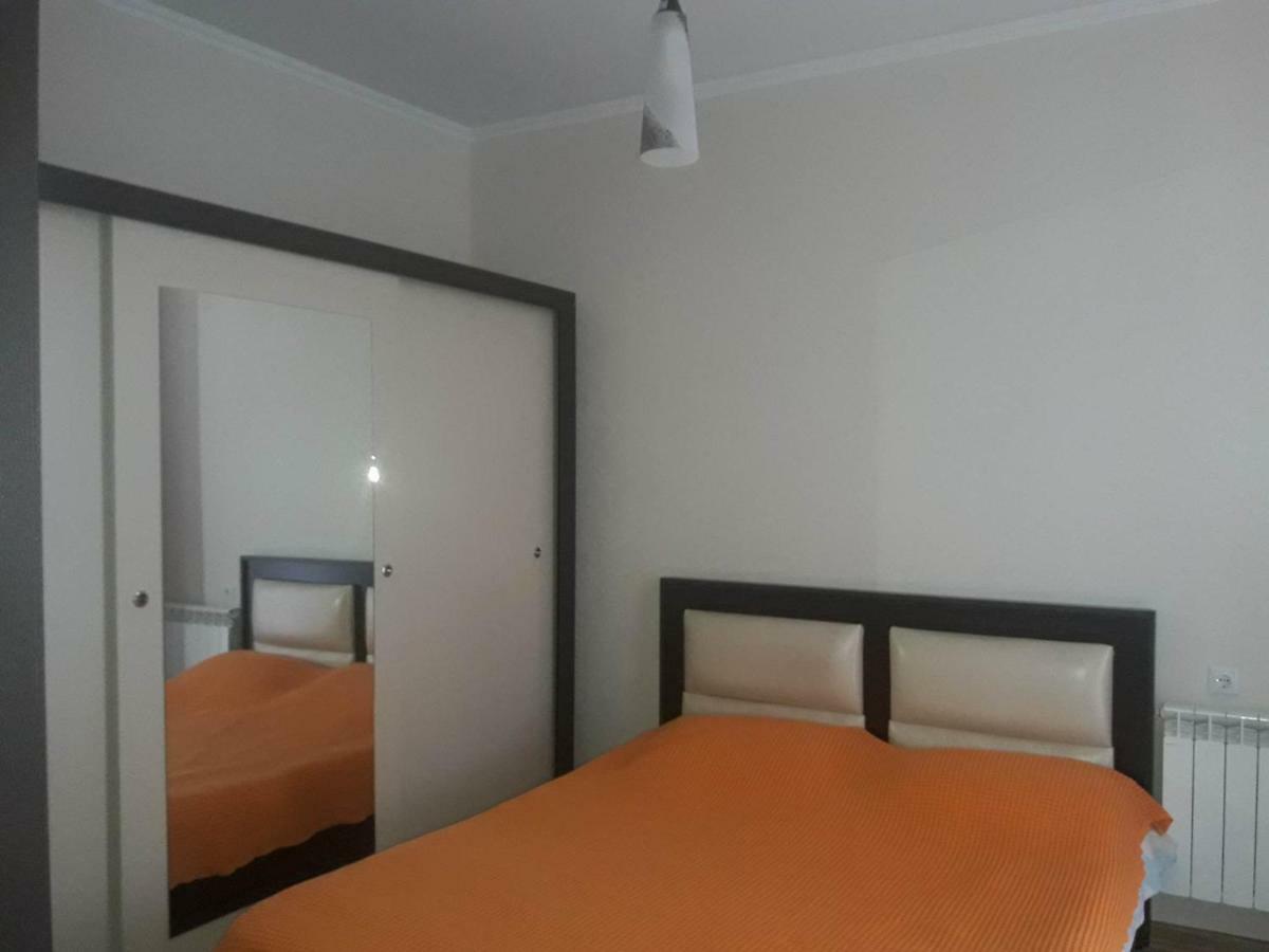 Apartament In The Centre Batoemi Buitenkant foto